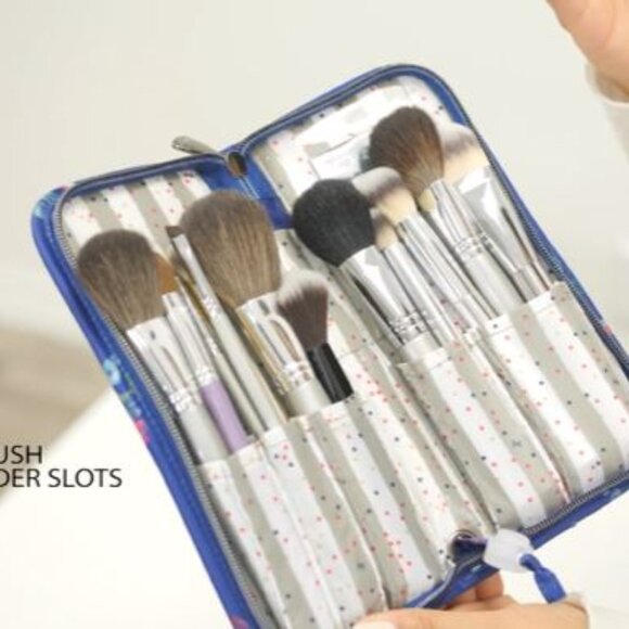 NWOT LUG Sleeper Cosmetic Brush Holder  - in Rainbow Navy - Picture 6 of 6